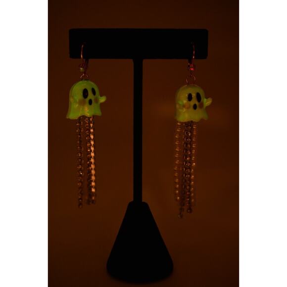 Betsey Johnson Ghost Earrings Halloween Glow In The Dark Dangle Pearl NWOT BinAO - Picture 11 of 12